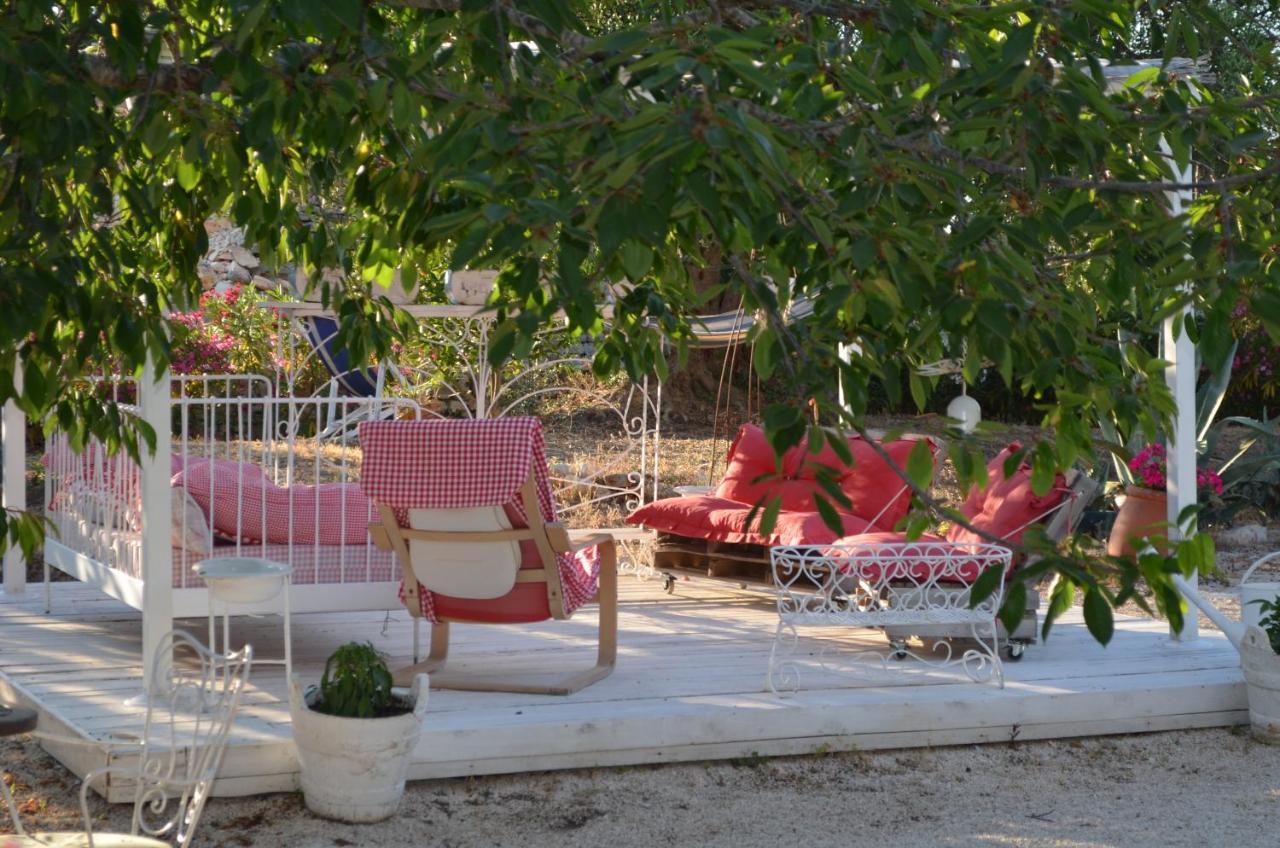 I Trulli Di Acquarossa Aparthotel Чистернино Екстериор снимка