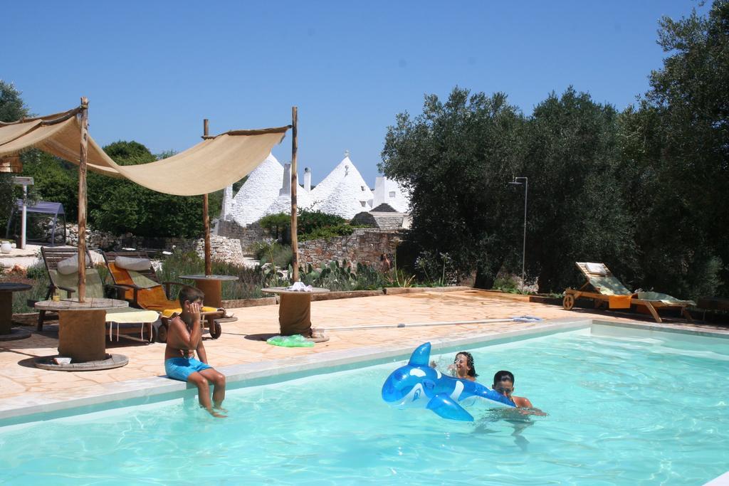 I Trulli Di Acquarossa Aparthotel Чистернино Екстериор снимка