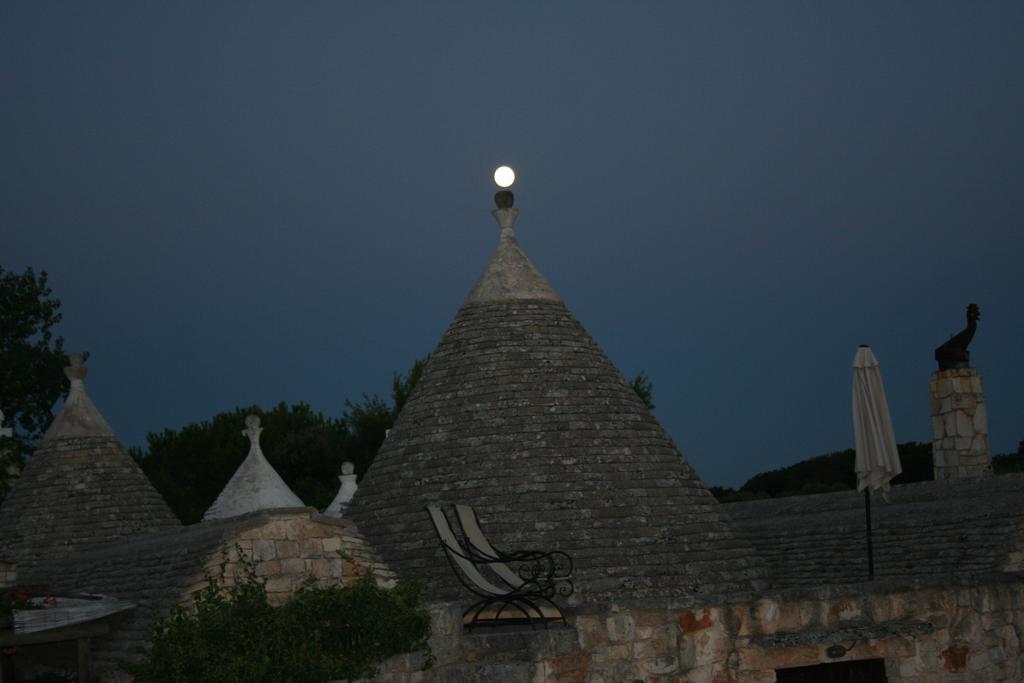 I Trulli Di Acquarossa Aparthotel Чистернино Екстериор снимка